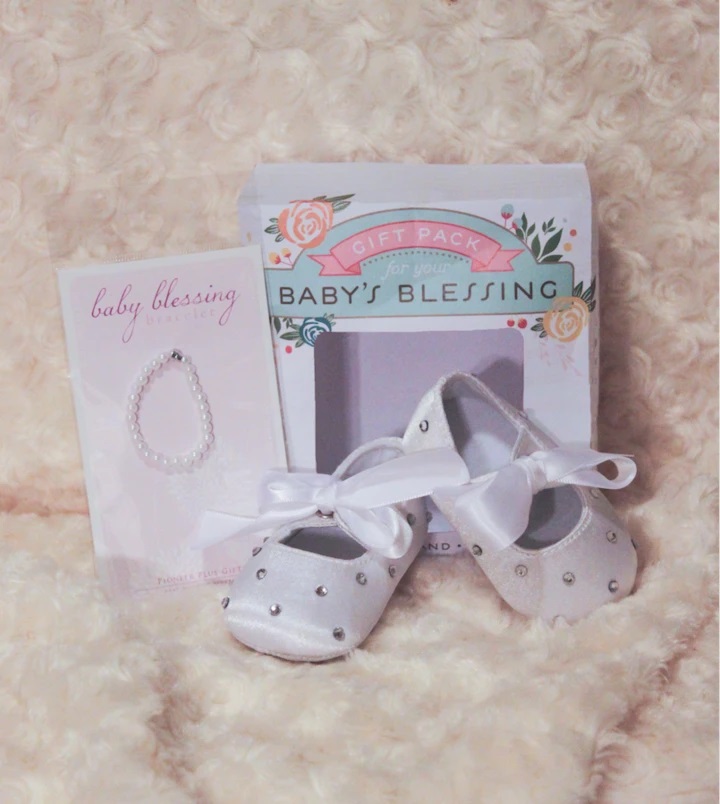 CF -Baby Blessing - Gift Pack - White Sparkles<BR>幼児の祝福セット（白い輝き）